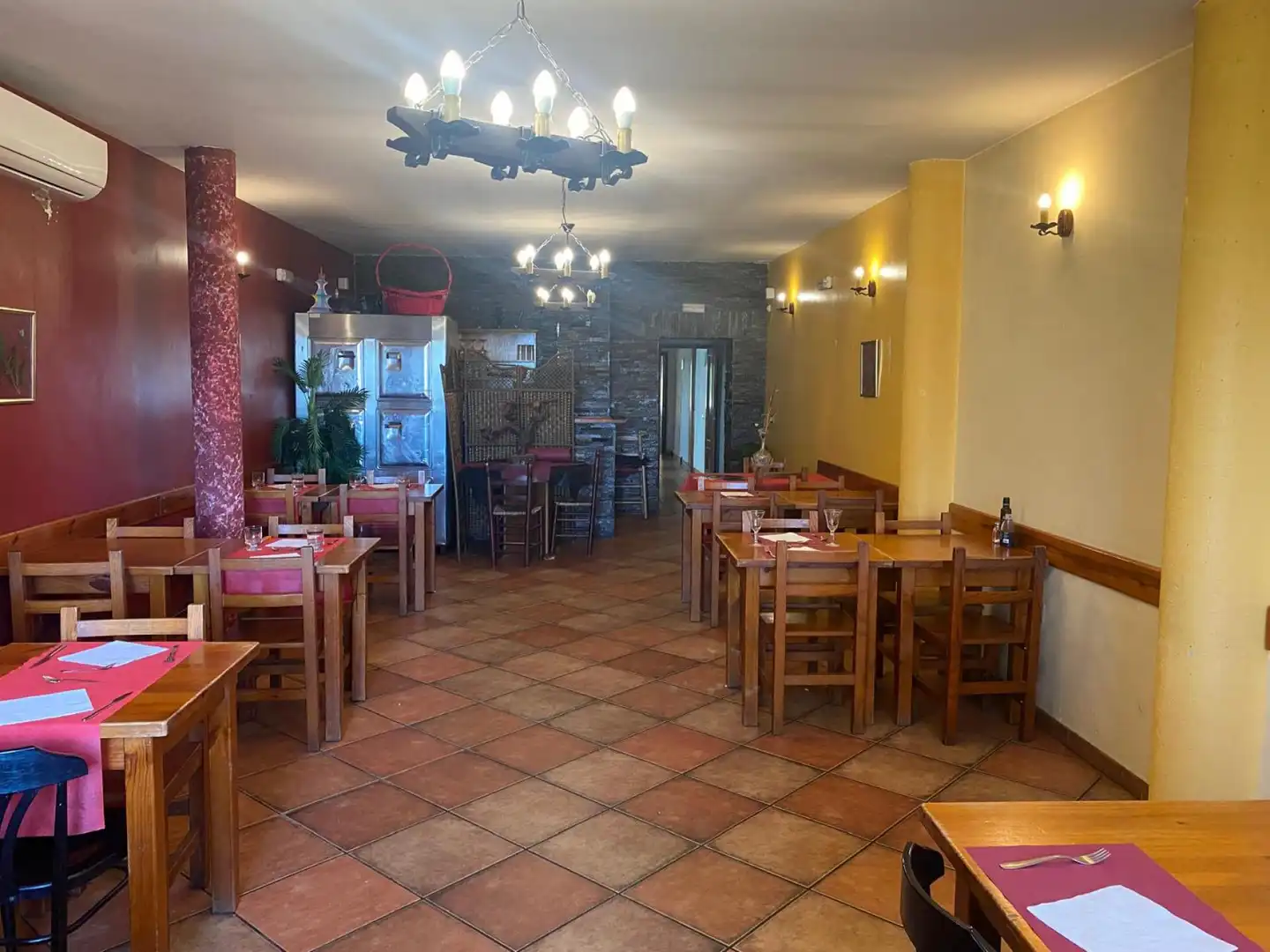 Commercial properties for sale in Sant Llorenç d'Hortons