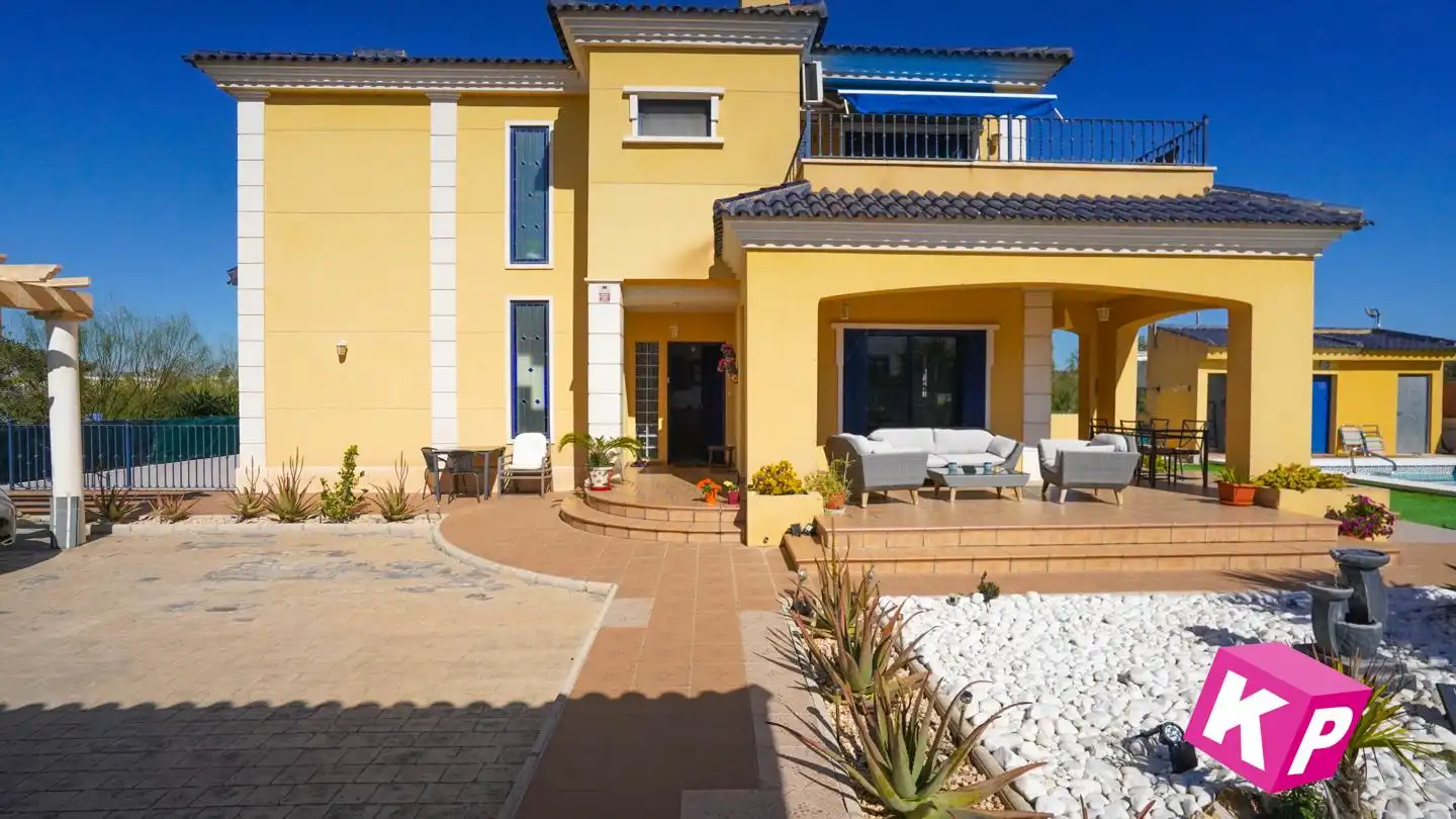 Casa con piscina en venta en Dencarnita Alonso, imagen 8
