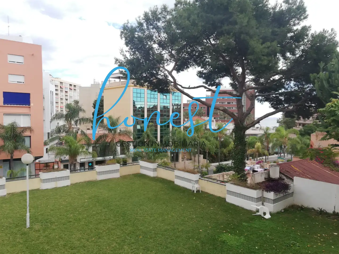 Pis amb piscina en venda a El Bajondillo, imagen 2