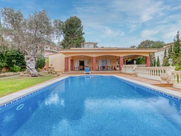 Villa con piscina in vendita a Santa Ponça