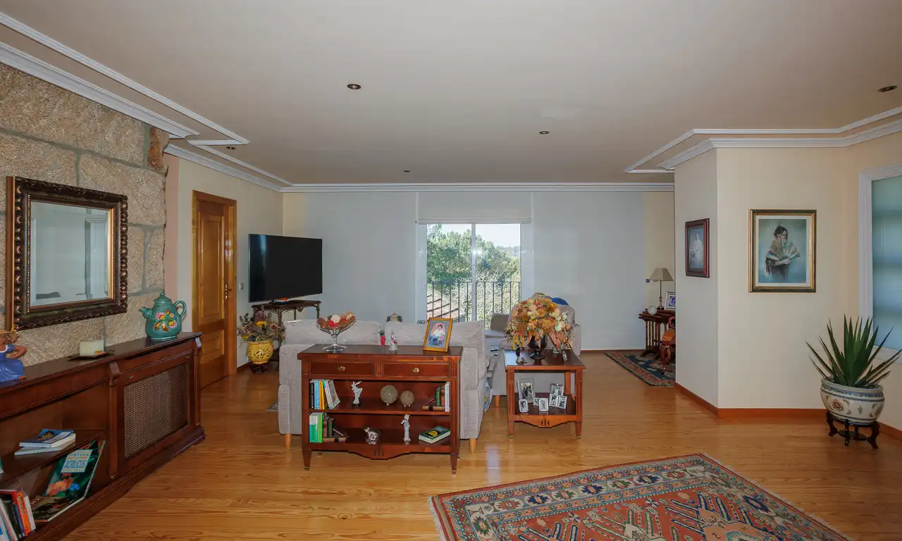 Casa amb terrassa en venda a Amoeiro, imagen 82