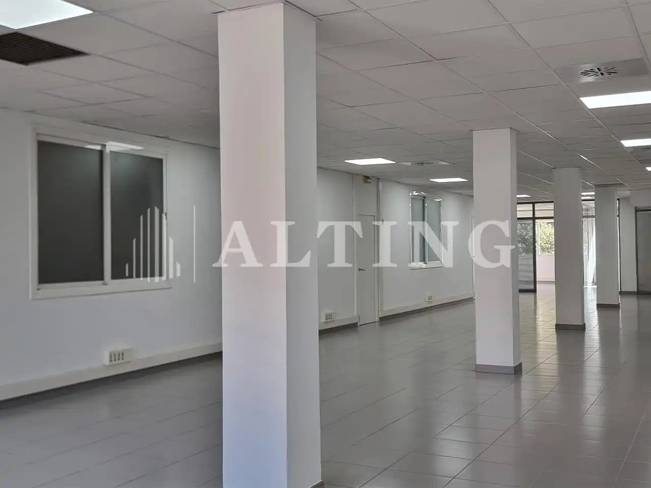 Office space with lift to rent in Entença, imagen 14