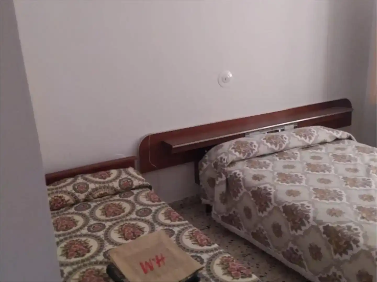 Habitación de Casa adosada en venta en Consuegra, Toledo
