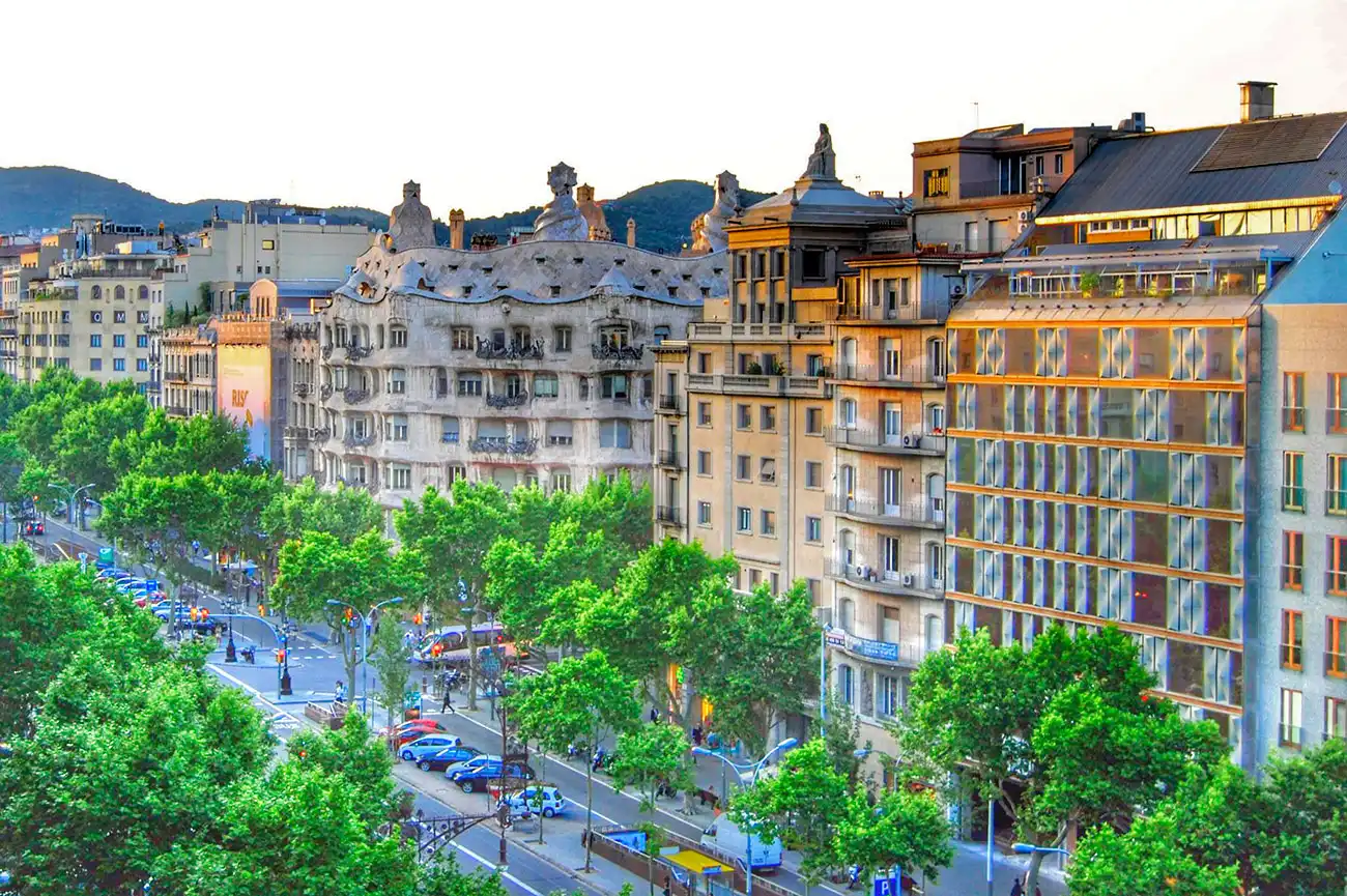 Vista exterior de Pis en venda en Barcelona amb Calefacció i Terrassa