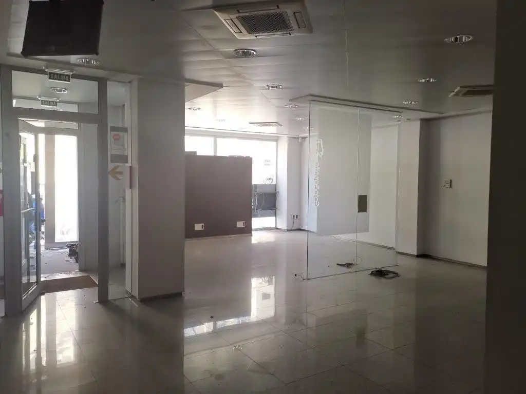 Local comercial en venda a Calle Amador de los Ríos 6, imagen 6