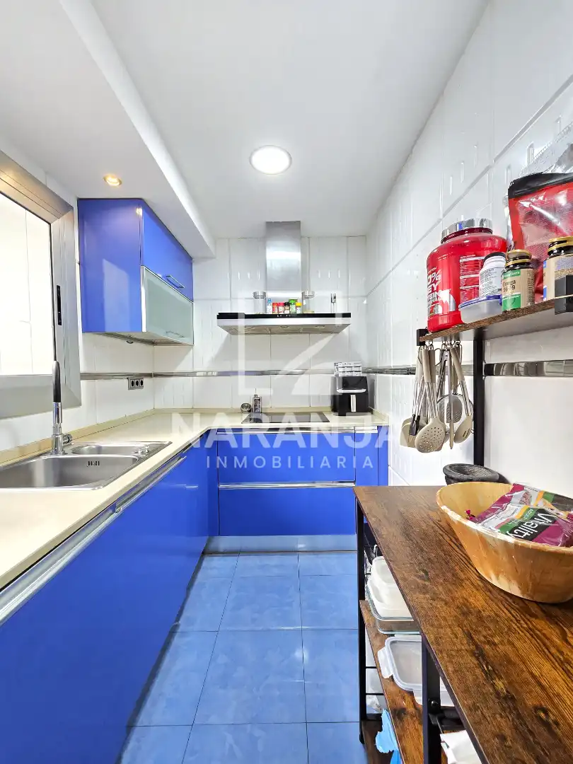 Cocina de Piso en venta en Santa Coloma de Gramenet