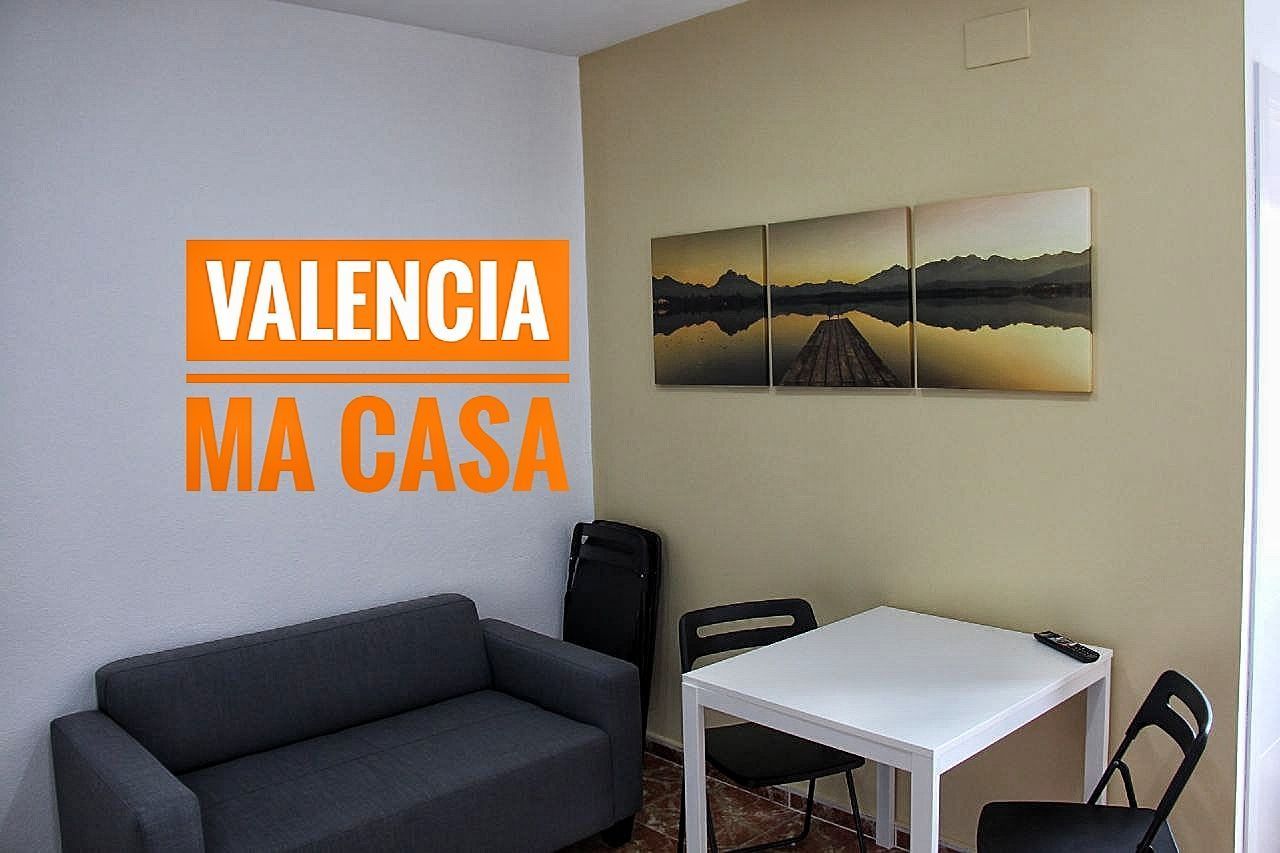 Bedroom of Flat to rent in  Valencia Capital  with Air Conditioner, Heating and Furnished