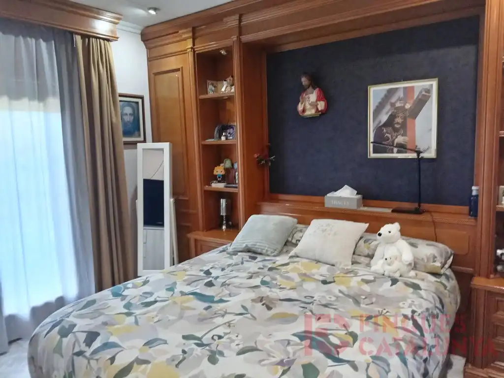 Dormitori de Casa o xalet en venda en Vilobí d'Onyar