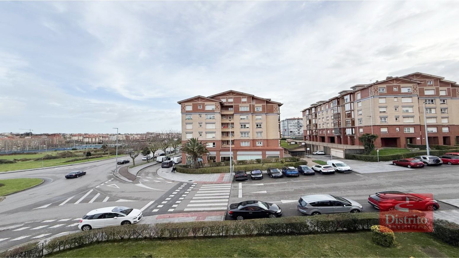 Vista exterior de Pis en venda en Santander amb Calefacció