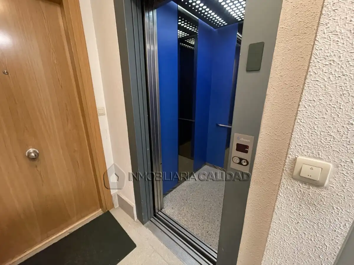 Piso de alquiler en Burgos con Calefacción, Amueblado y Se aceptan mascotas