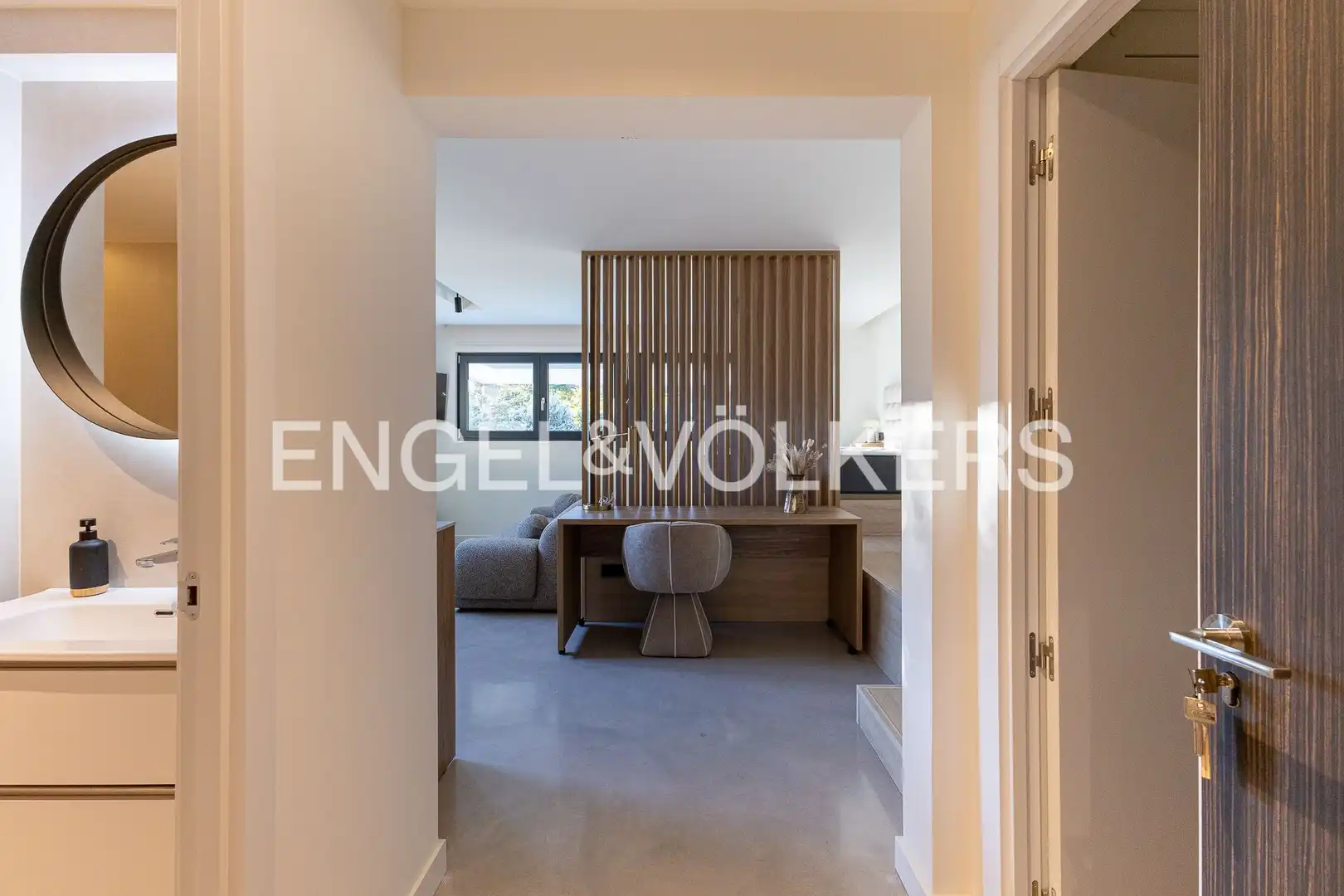 Study for rent in Club de Golf