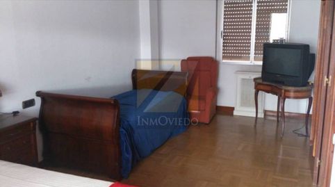 Foto 4 de Piso en venta en Salesas - Foncalada - Campoamor, Oviedo