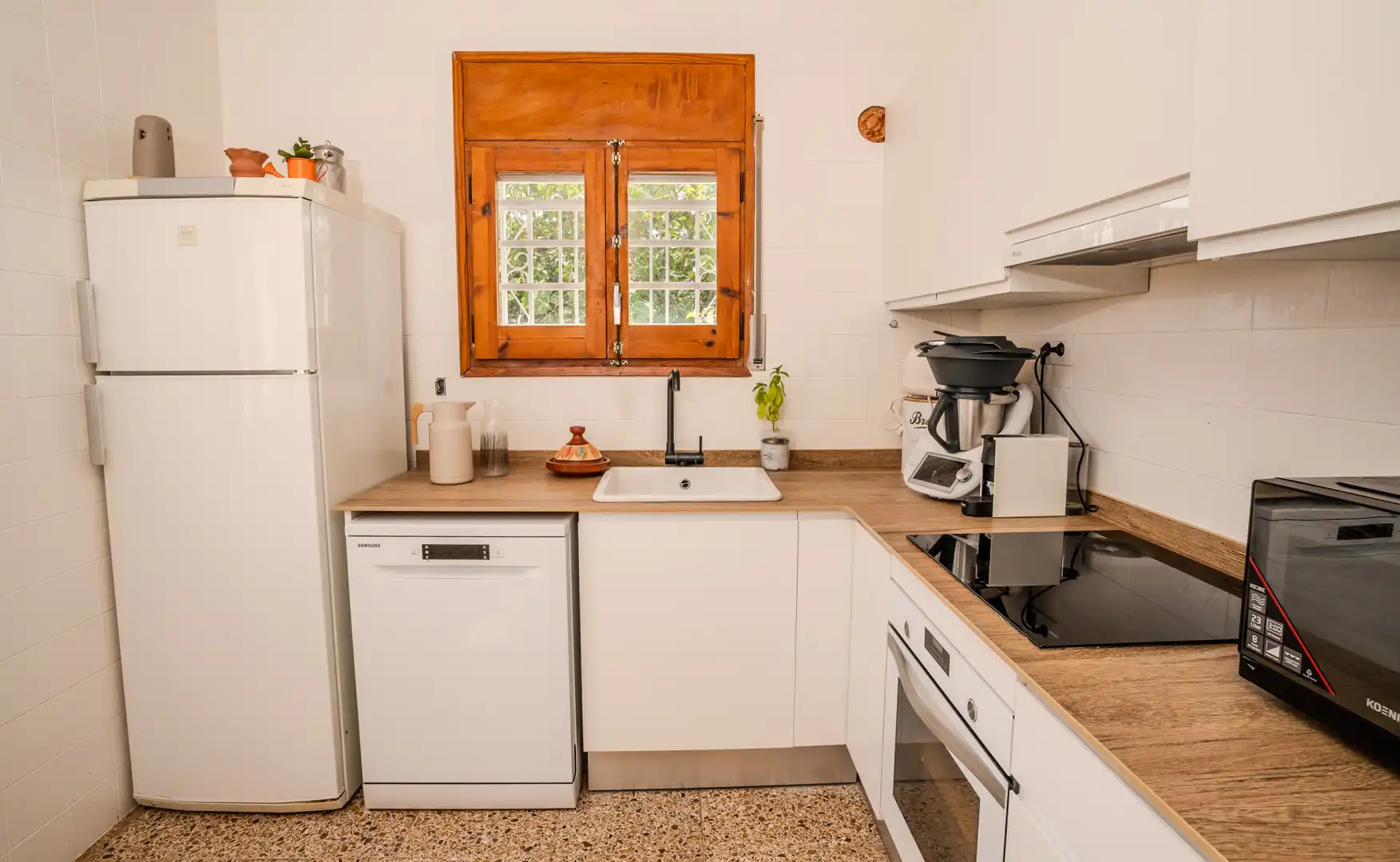 Cocina de Casa adosada en venta en L'Ametlla de Mar  con Aire acondicionado, Calefacción y Parquet