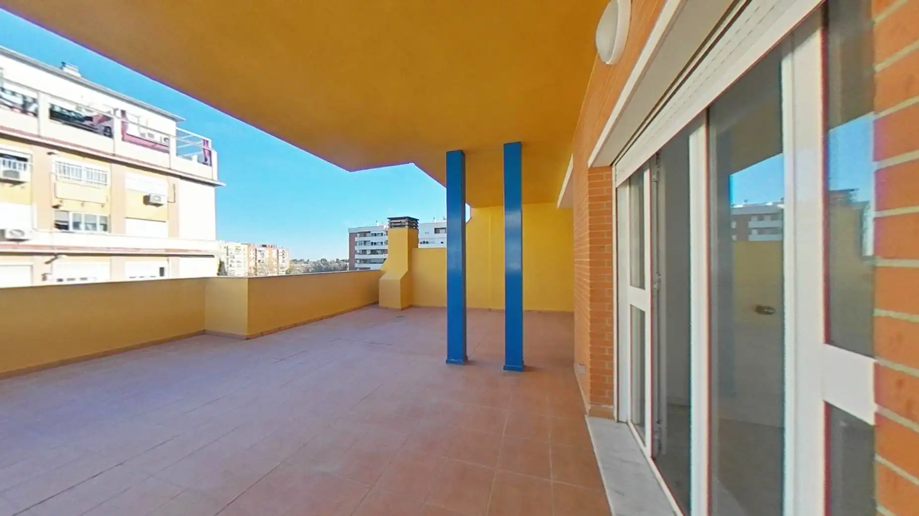 Apartamento en venta en Av Aeronaútica, Urbadiez - Entrepuentes
