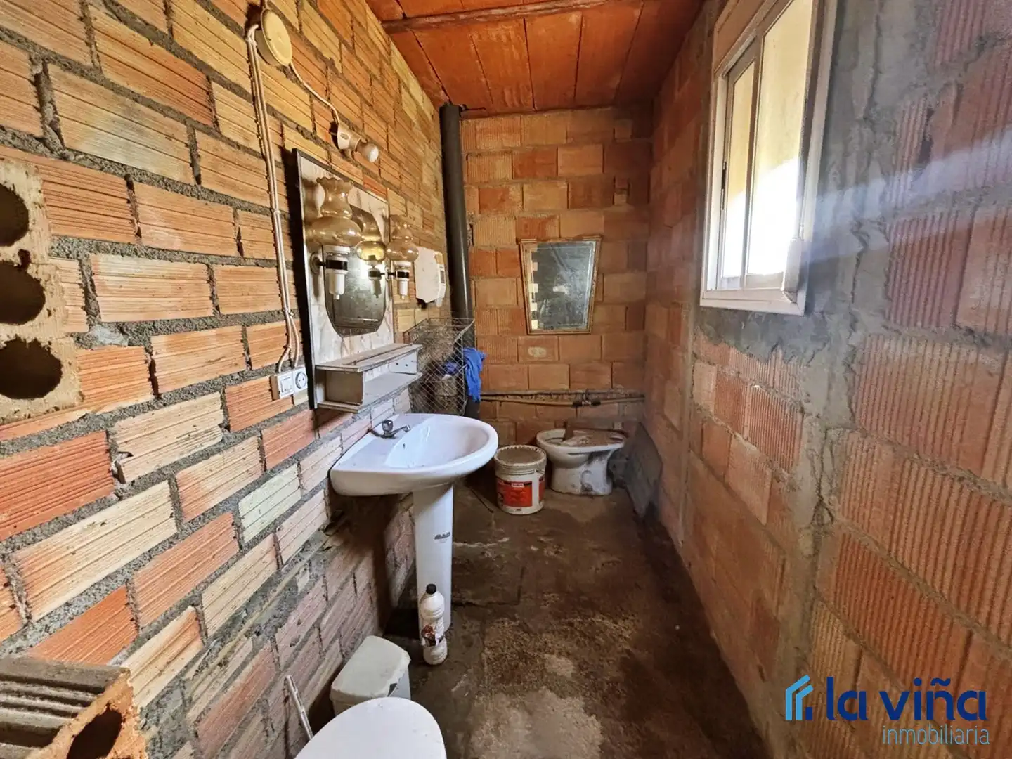 Baño de Casa o chalet en venta en Casariche con Aire acondicionado, Calefacción y Jardín privado