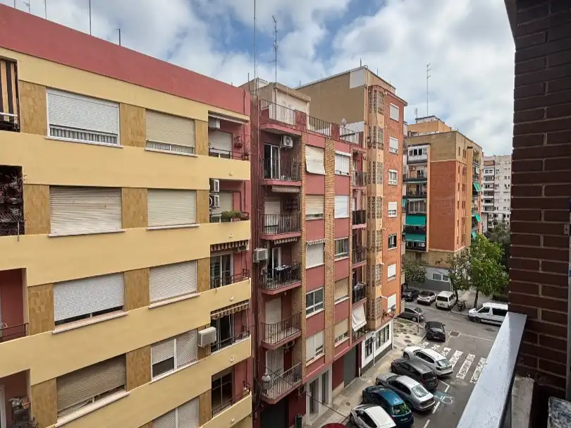 Wohnung zur Miete in Carrer de Concha Espina, 12, L'Amistat