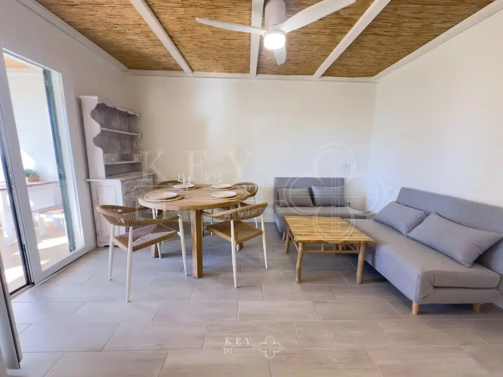 Sala d'estar de Apartament en venda en Ciutadella de Menorca amb Aire condicionat, Jardí privat i Piscina