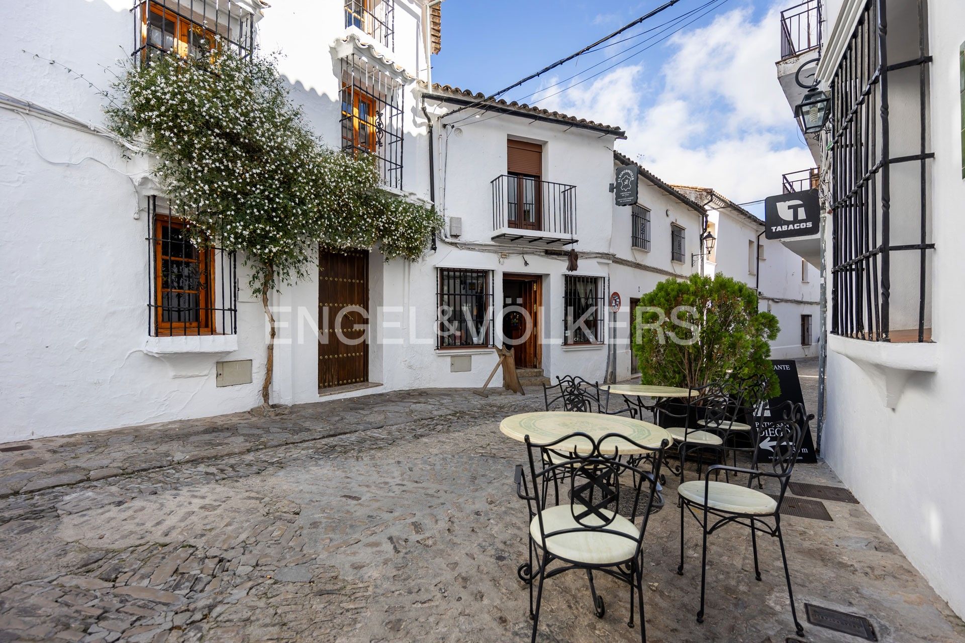 Exterior view of House or chalet for sale in Grazalema  with Heating and Balcony