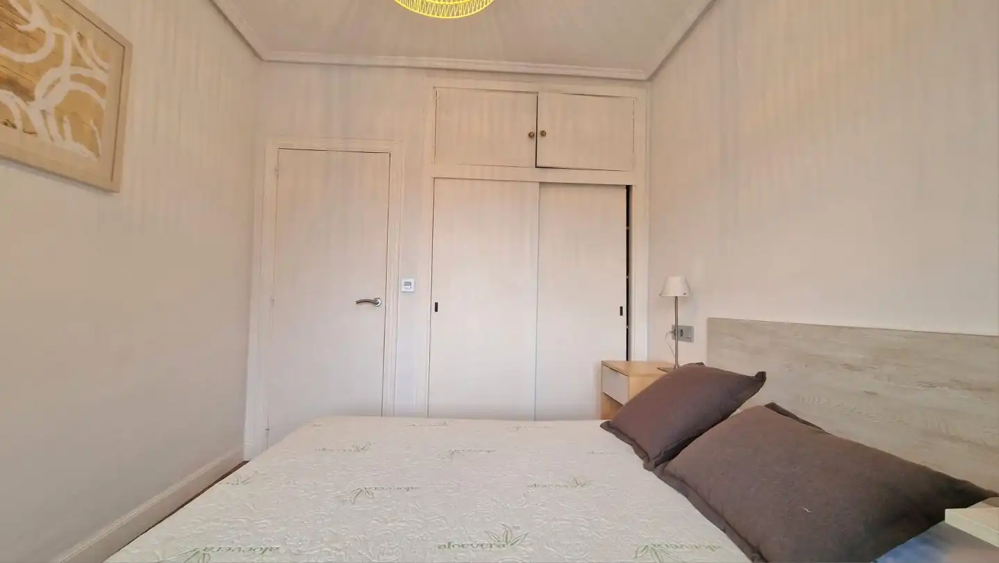Habitación de Piso de alquiler en Donostia - San Sebastián  con Terraza y Balcón