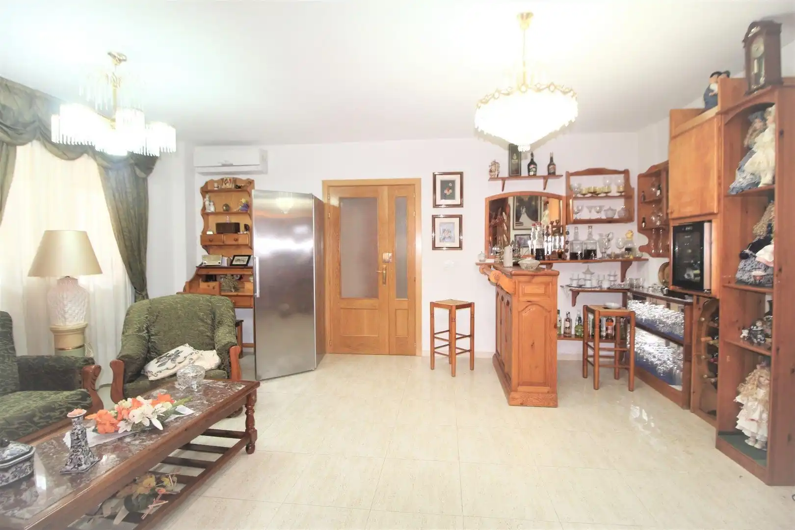 Houses for sale in Pueblo Español - Coveta Fumá