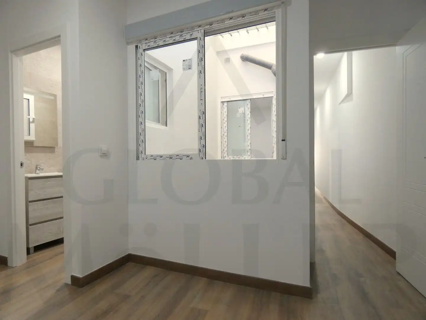 Wohnung zum Verkauf in Cartagena mit Terrasse, Abstellraum und Balkon