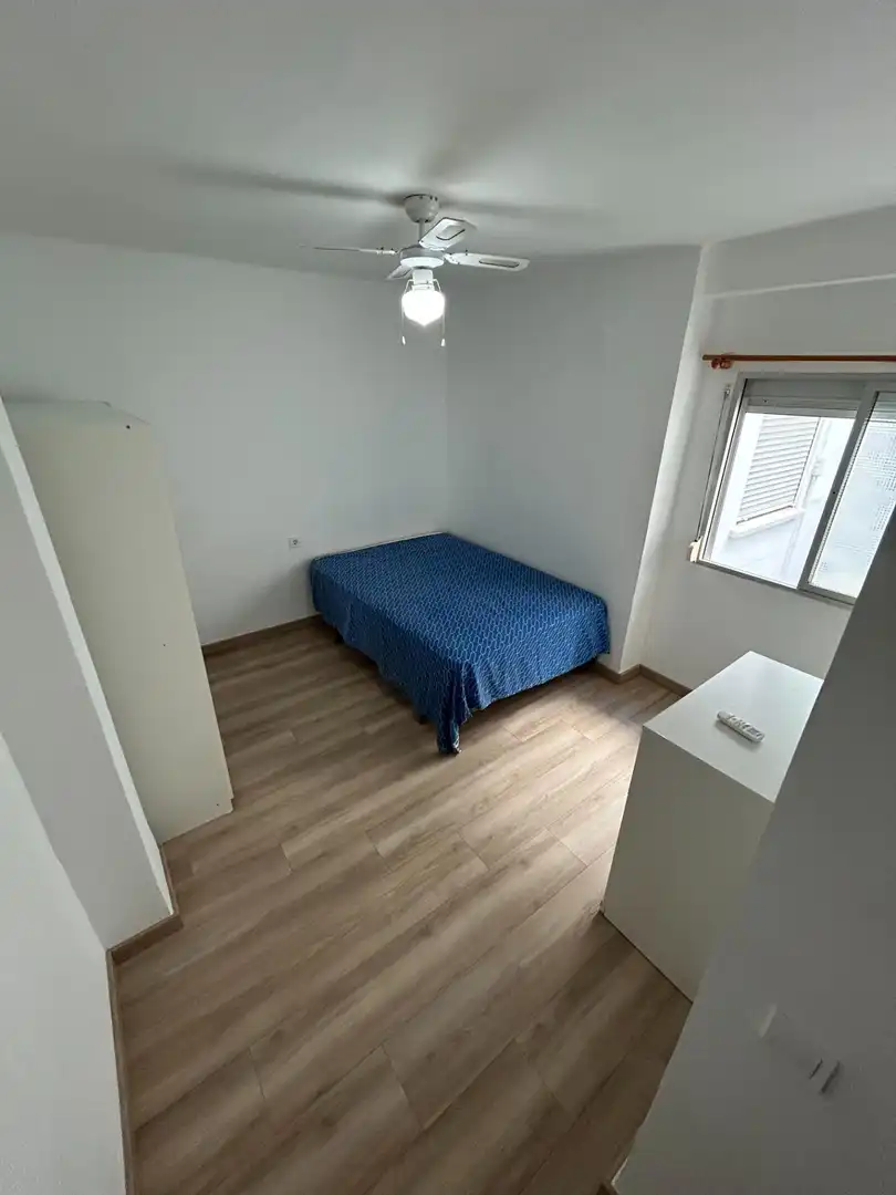 Bedroom of Flat for sale in Málaga  with Air Conditioner, Terrace and Balcony