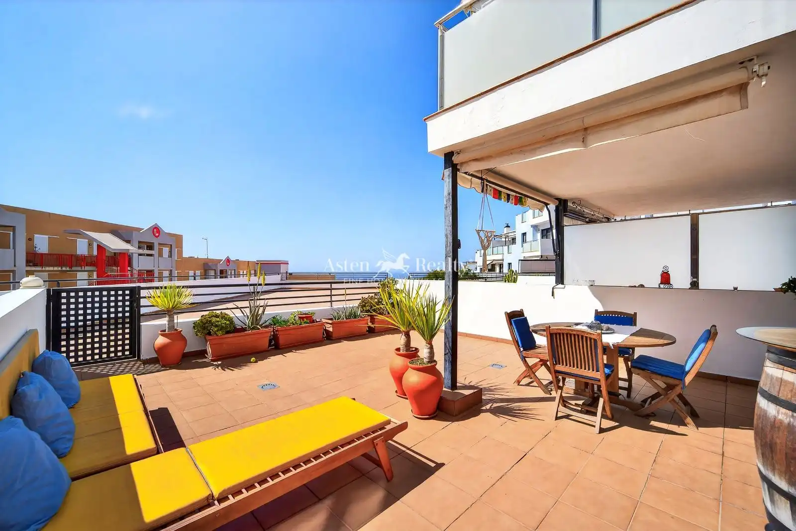 Terrassa de Apartament en venda en Adeje amb Terrassa, Traster i Piscina