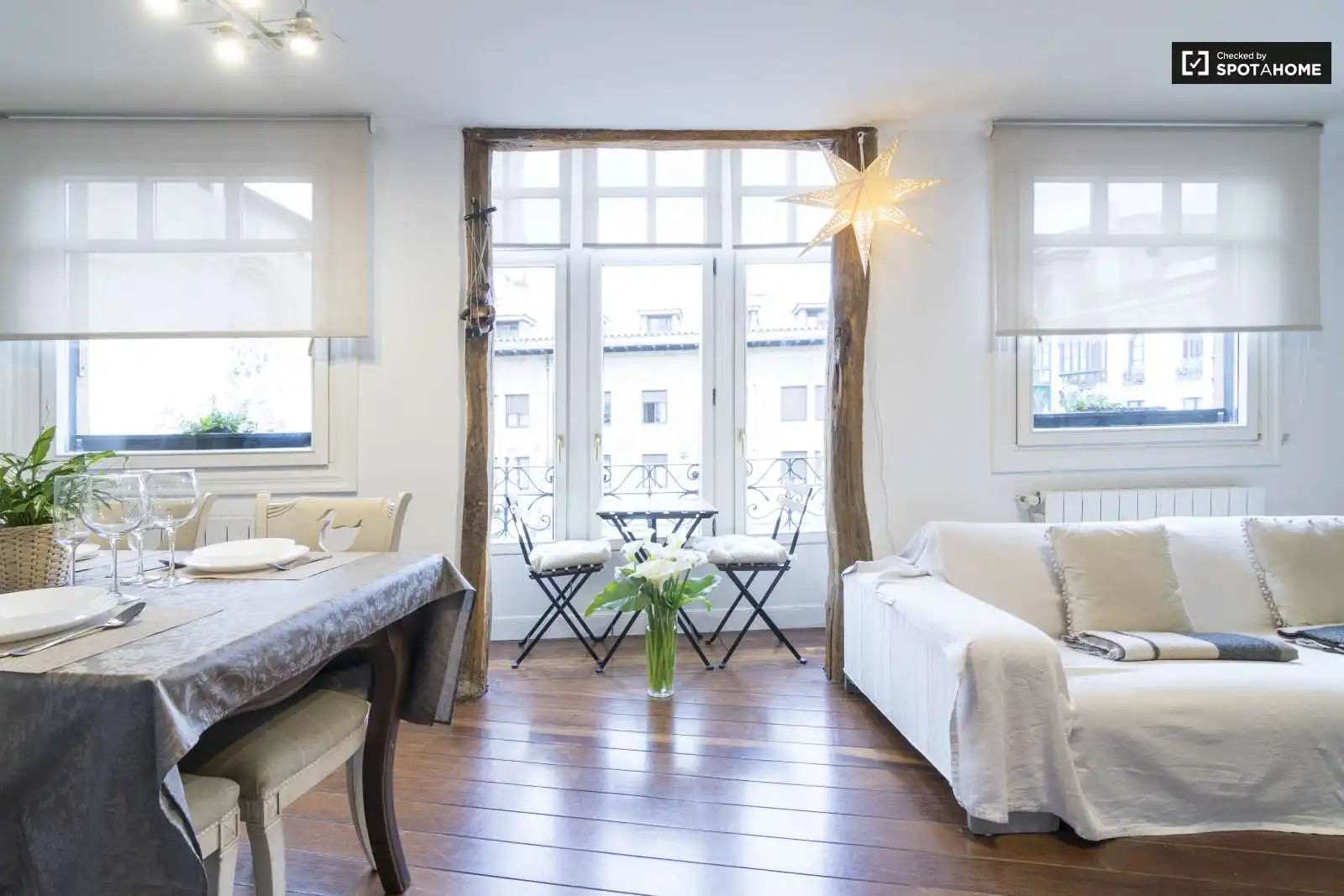 Sala de estar de Apartamento para compartir en Bilbao  con Aire acondicionado, Calefacción y Terraza