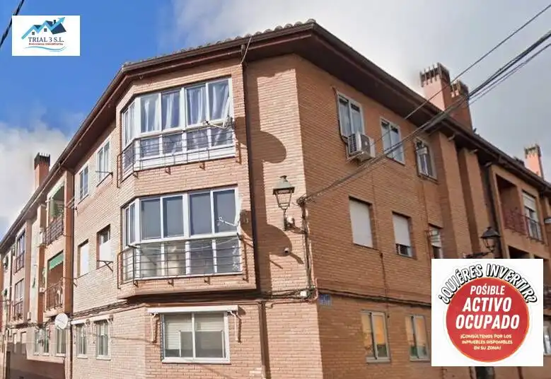 Vista exterior de Piso en venta en Yunquera de Henares