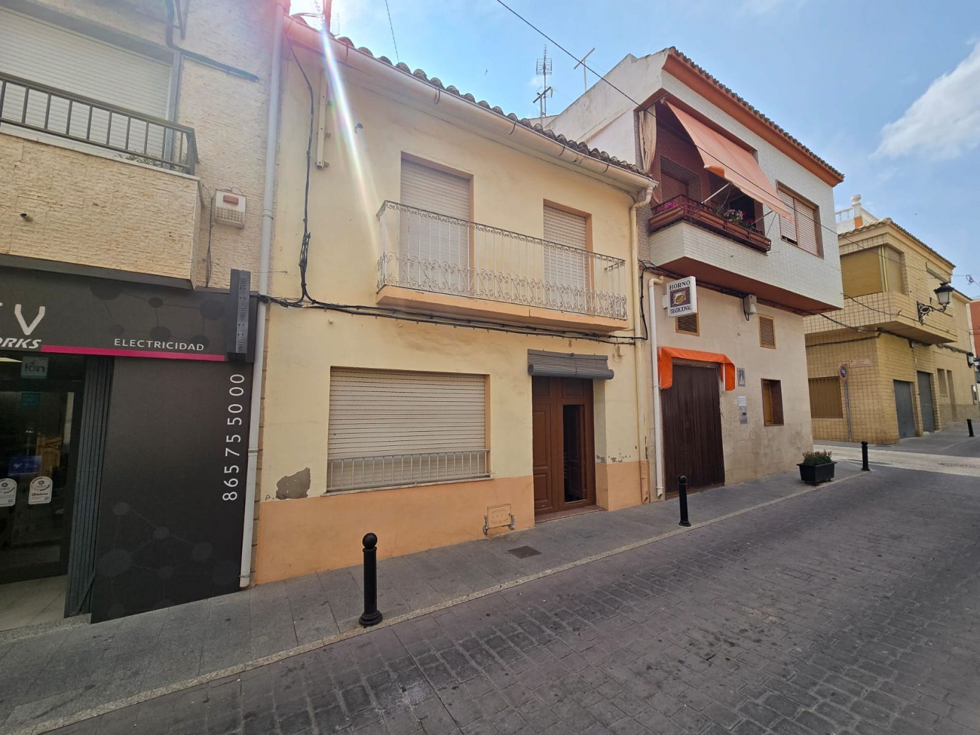 Vista exterior de Casa adosada en venda en Salinas amb Terrassa i Traster