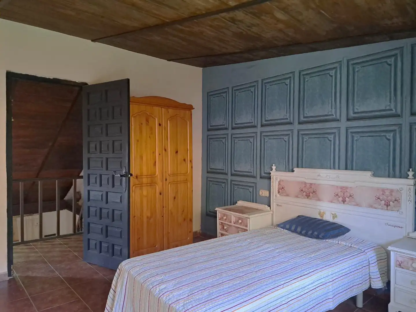 Dormitori de Casa o xalet en venda en Cortes de Pallás amb Terrassa i Traster