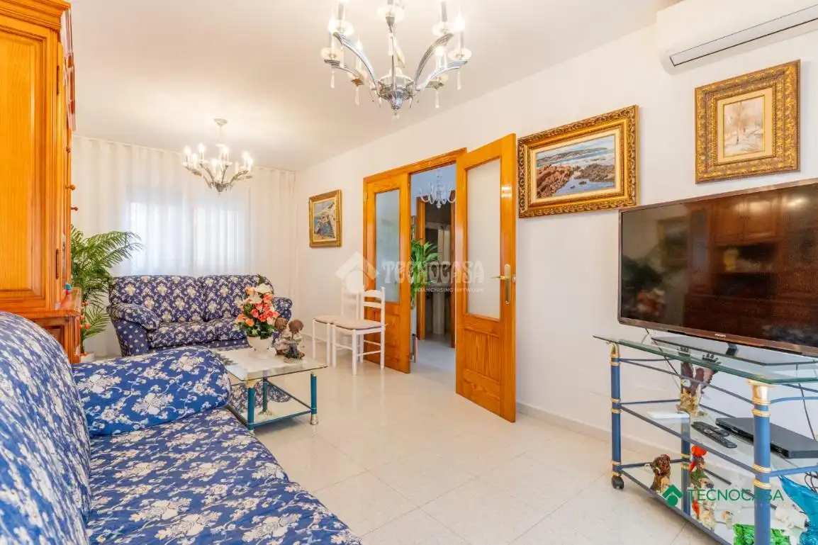 Sala de estar de Piso en venta en Roquetas de Mar con Aire acondicionado, Terraza y Balcón