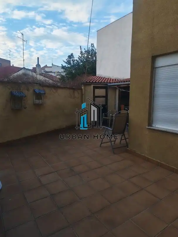 Terrasse von Gebäude zum Verkauf in León Capital 