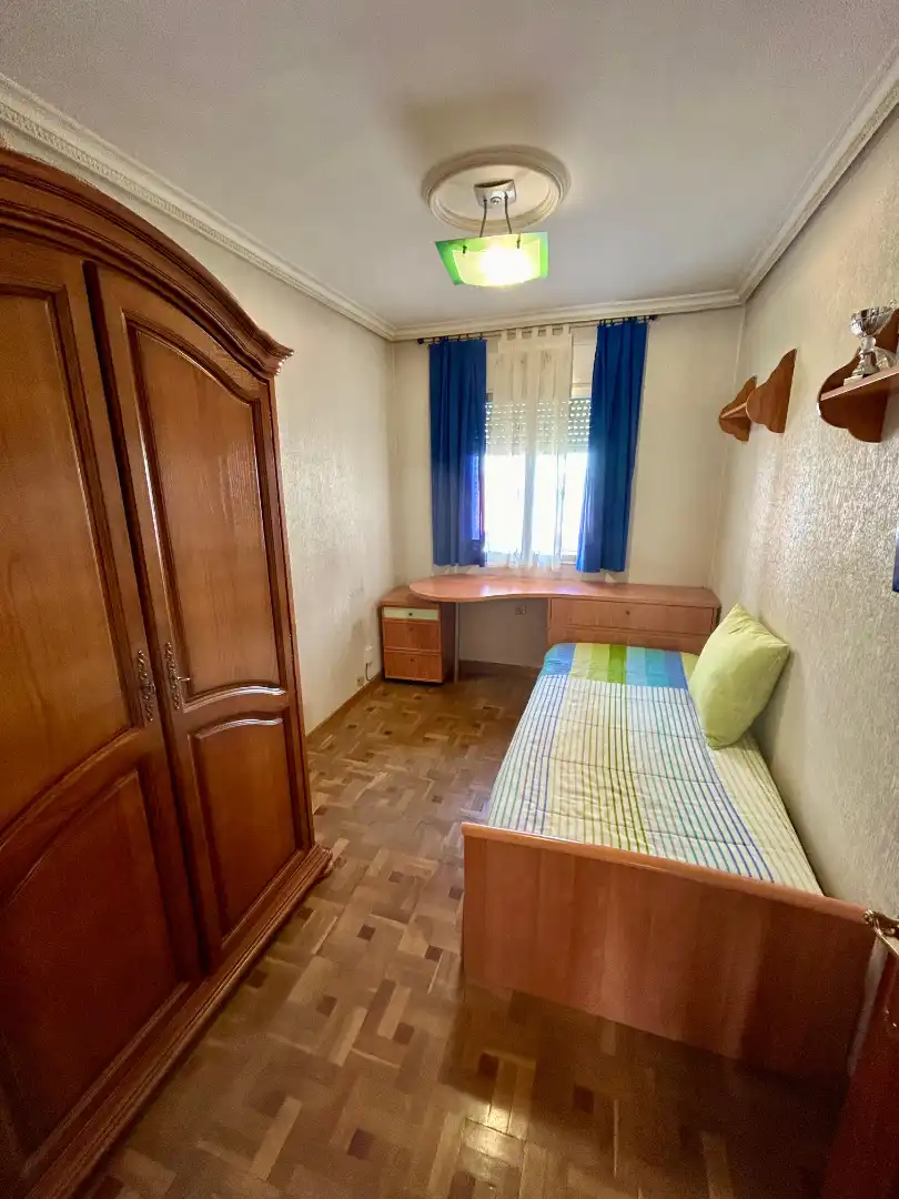 Habitación de Piso en venta en Segovia con Calefacción, Terraza y Trastero