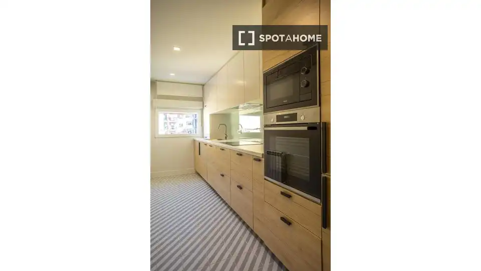 Kitchen of Flat for rent in Madrid  with Air Conditioner, Heating and Furnished