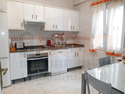 Kitchen of Flat for sale in Oviedo 