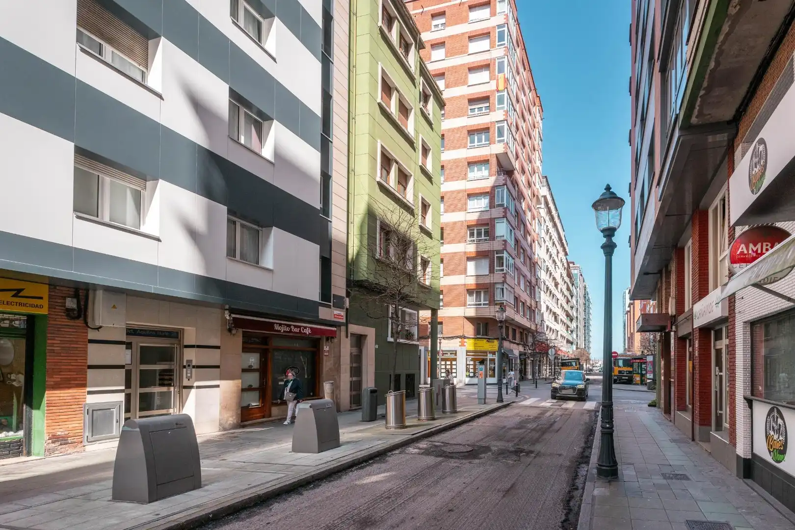 Vista exterior de Local en venta en Gijón  con Amueblado