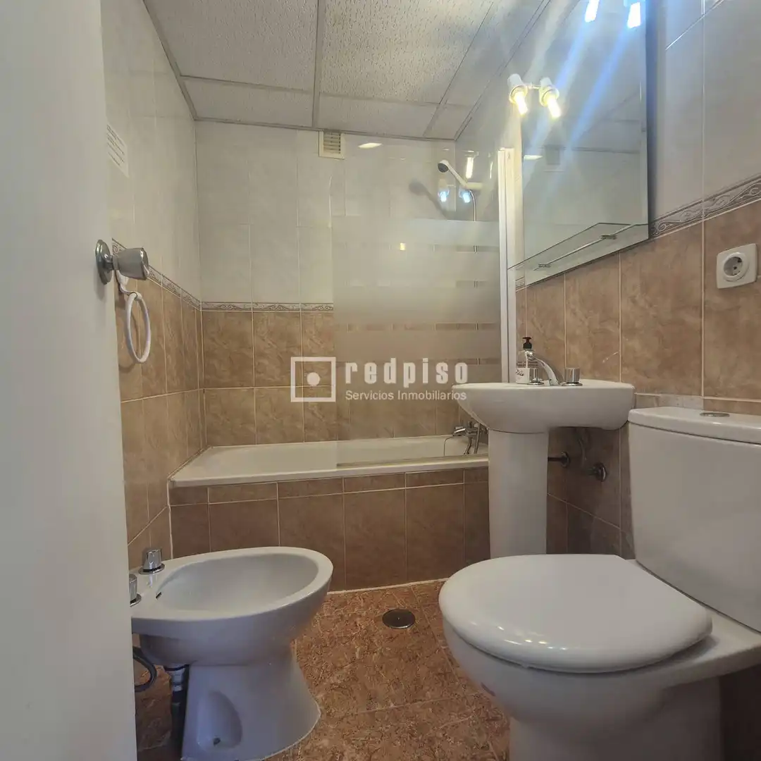 Badezimmer von Wohnung zum Verkauf in Sevilla mit Klimaanlage, Heizung und Möbliert