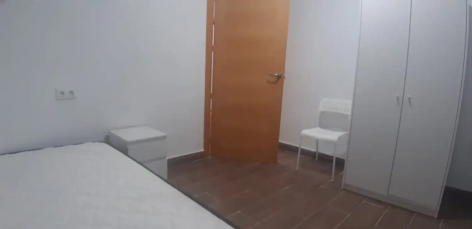 Habitación de Edificio en venta en Murcia