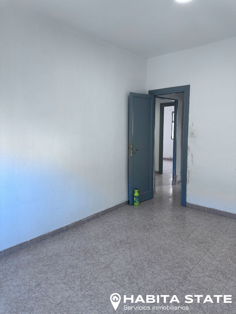 Flat for sale in  Almería Capital