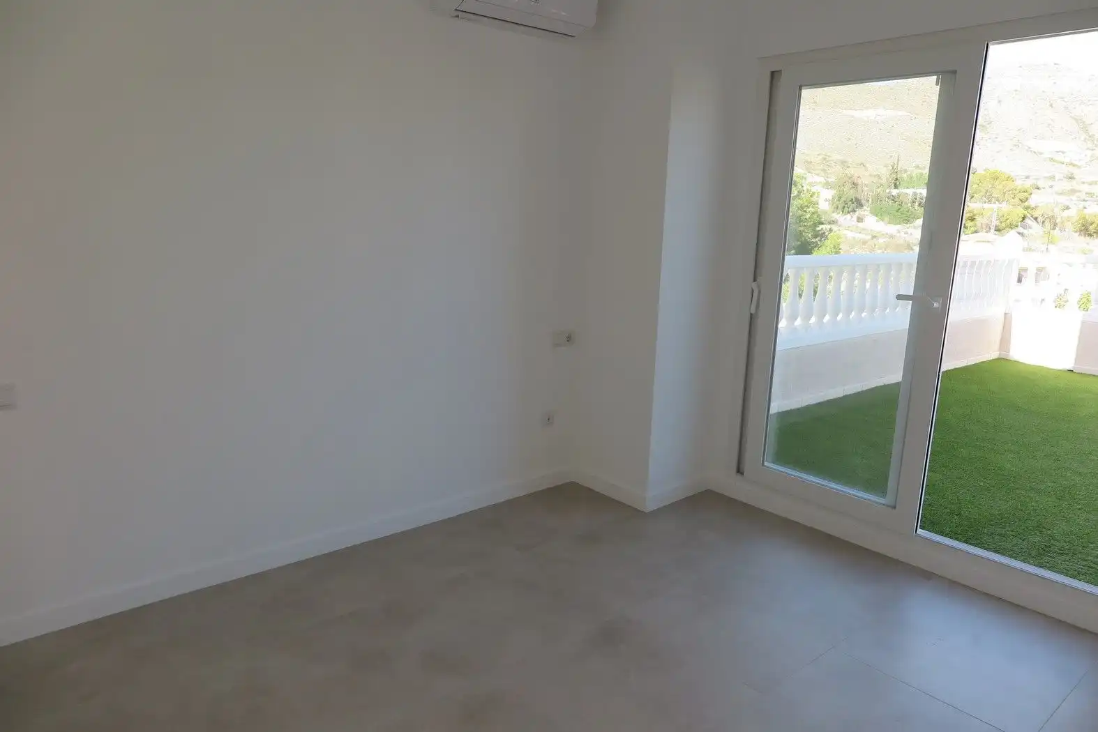 Casa amb jardí en venda a Pueblo Acantilado - Lanuza, imagen 18