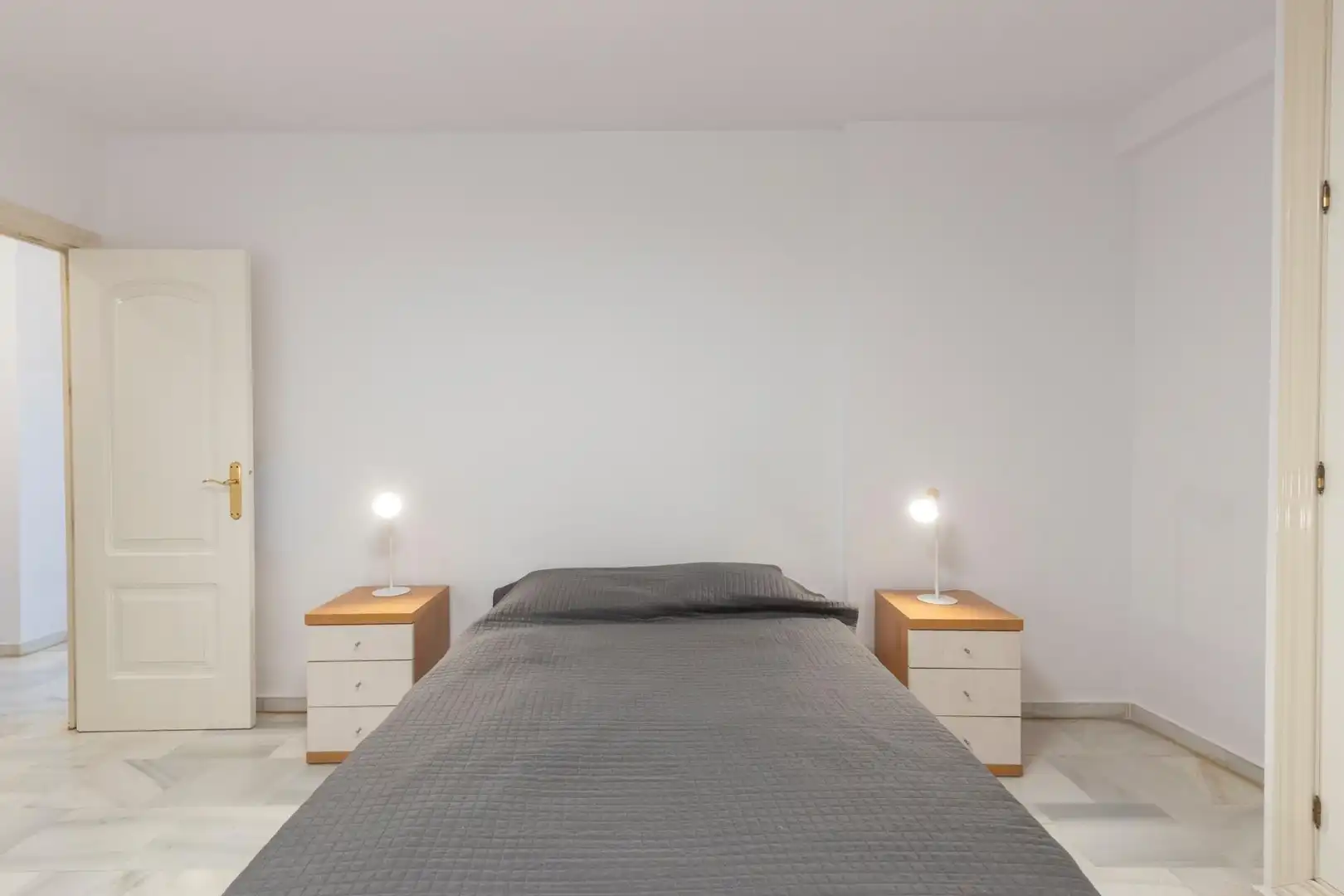 Habitación de Piso en venta en Granada con Aire acondicionado, Calefacción y Terraza