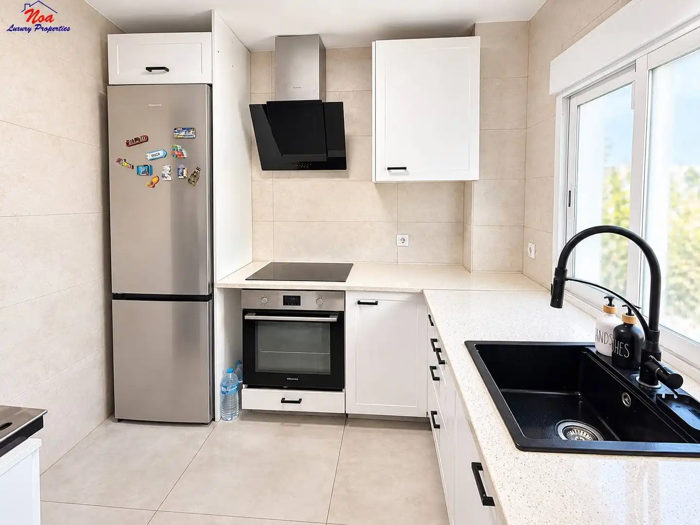 Apartamento con balcón en venta en Calle Tres Banderas, imagen 12