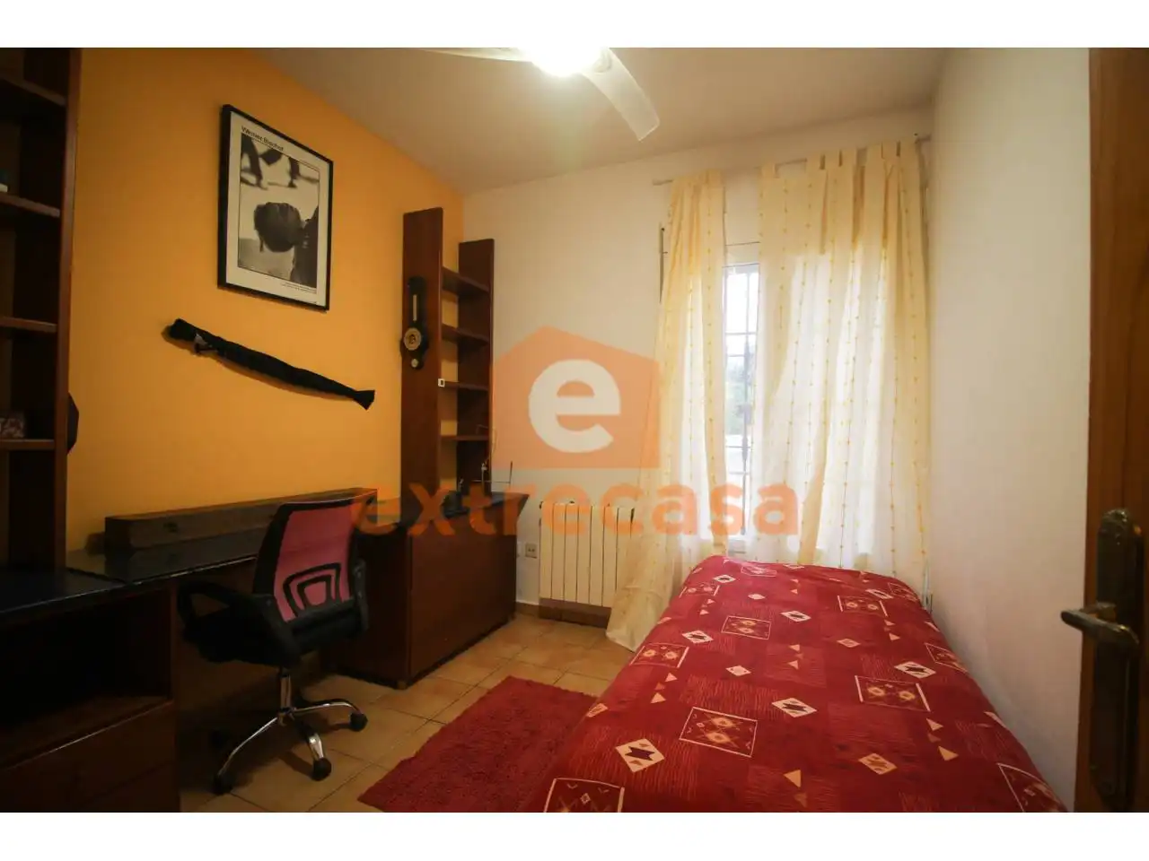 Schlafzimmer von Haus oder Chalet zum Verkauf in Badajoz mit Klimaanlage, Heizung und Privatgarten