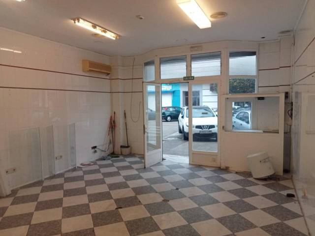Local comercial en Alquiler en Avenida Esclavas, 7 en Germaníes - Juzgados