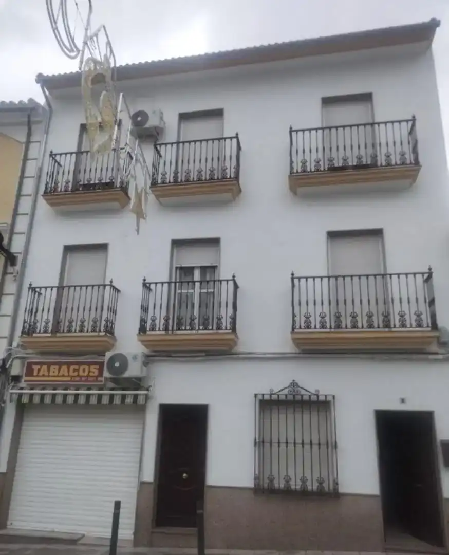 Vista exterior de Dúplex en venta en Monturque, Córdoba