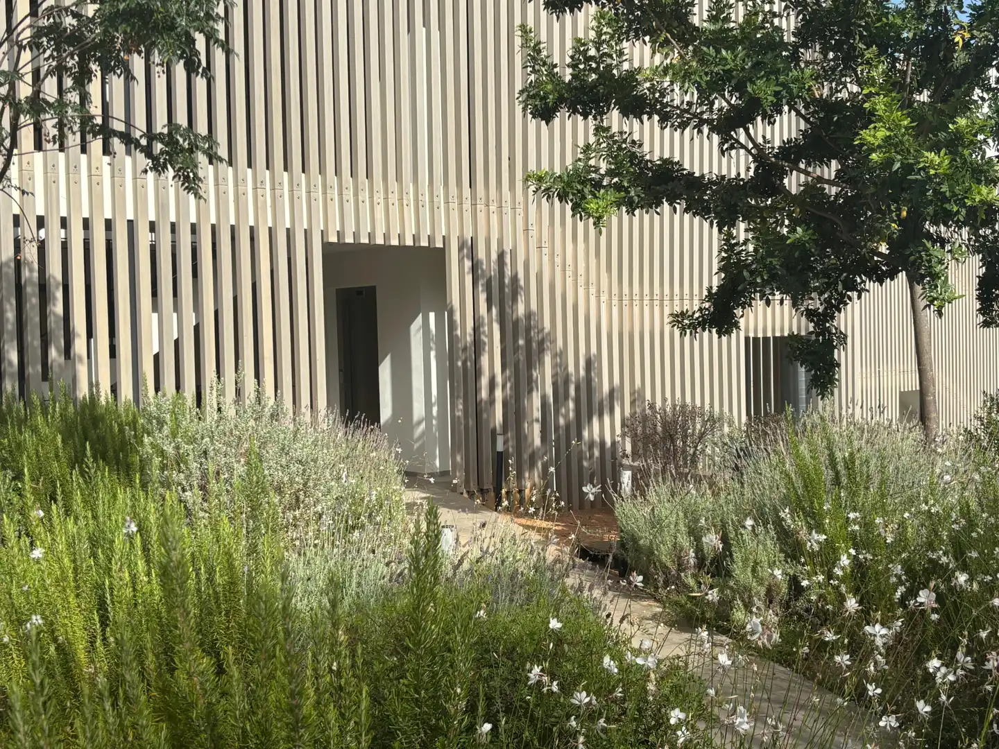 Vista exterior de Pis en venda en Santa Eulària des Riu amb Aire condicionat, Calefacció i Terrassa