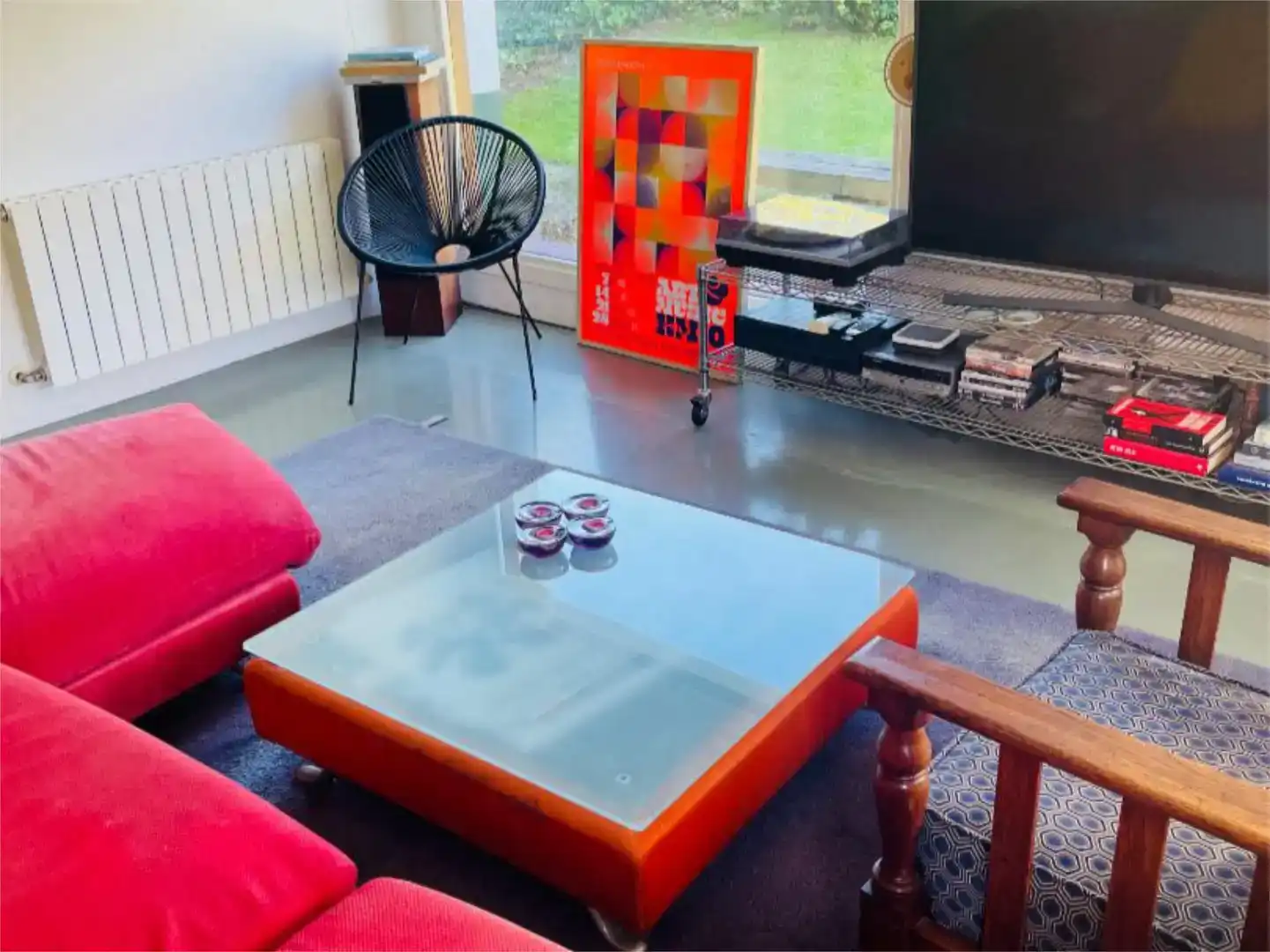 Sala d'estar de Casa adosada en venda en Lezama amb Jardí privat i Balcó