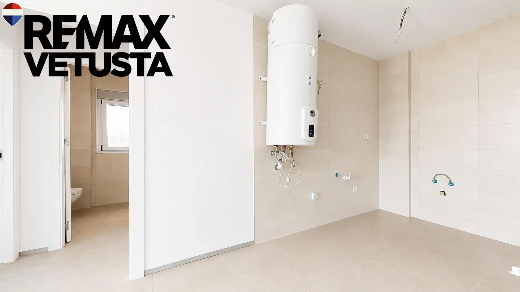 Bathroom of Flat for sale in Níjar  with Community pool