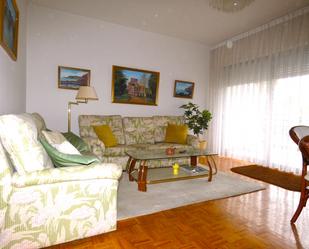 Living room of Flat for sale in Albelda de Iregua  with Terrace and Swimming Pool